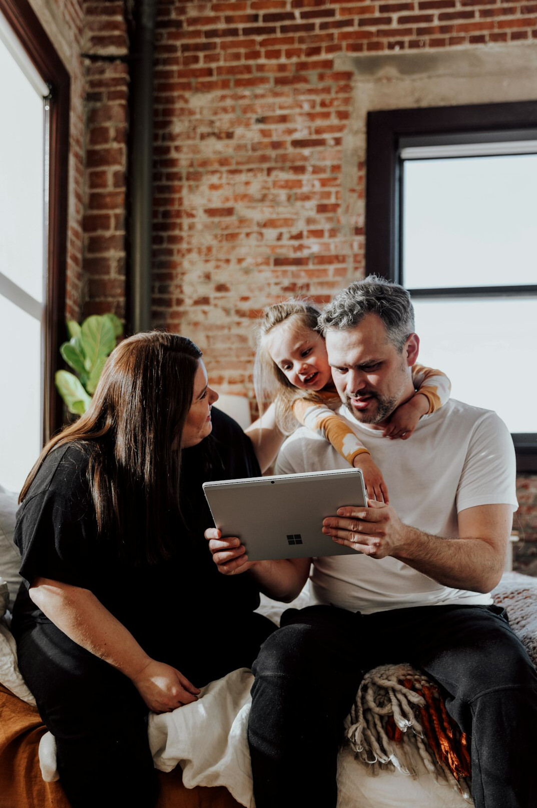 family discussing money goals
